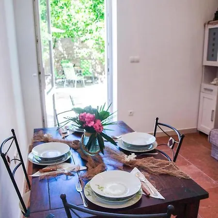 Lemon Tree Apartment Postira