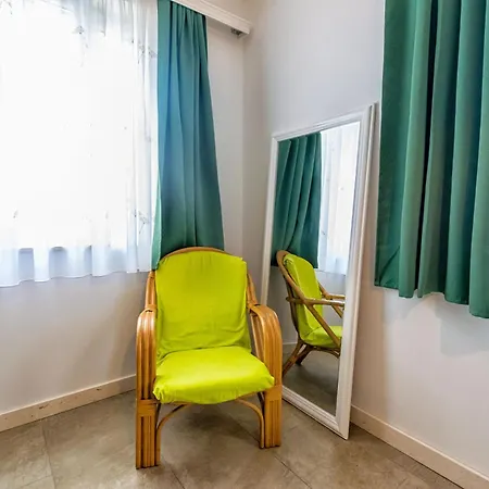 Lemon Tree Apartment Postira